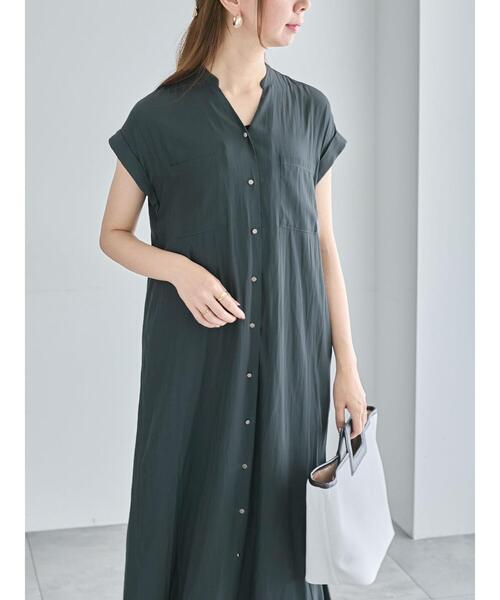 Te chichi（テチチ）の「Wポケットサテンシャツワンピース（ワンピース・レディース・ベージュ/ブラウン/ネイビー・F）」の16枚目の写真