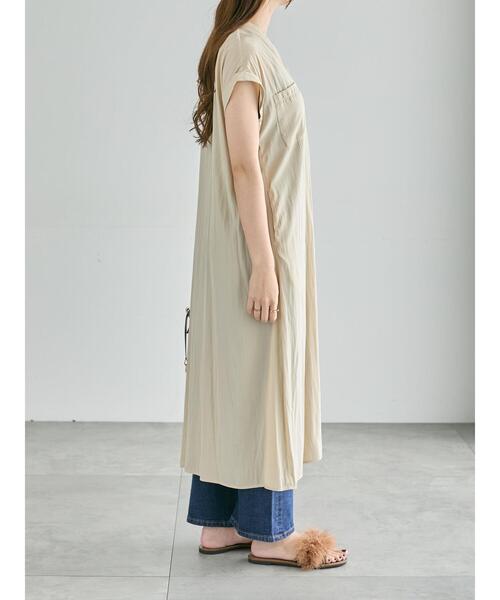Te chichi（テチチ）の「Wポケットサテンシャツワンピース（ワンピース・レディース・ベージュ/ブラウン/ネイビー・F）」の18枚目の写真