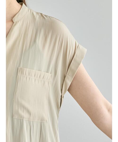 Te chichi（テチチ）の「Wポケットサテンシャツワンピース（ワンピース・レディース・ベージュ/ブラウン/ネイビー・F）」の21枚目の写真