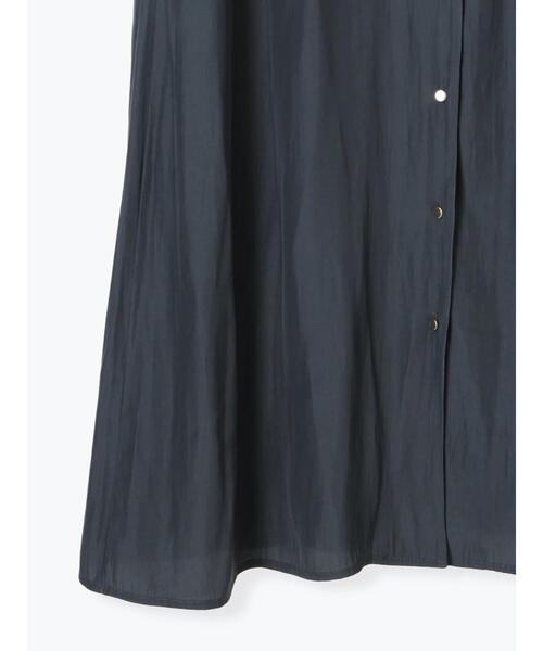 Te chichi（テチチ）の「Wポケットサテンシャツワンピース（ワンピース・レディース・ベージュ/ブラウン/ネイビー・F）」の11枚目の写真