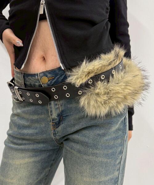 WEGO(ウィゴー)の「WEGO/ファーダブルハトメベルト(ベルト・レディース・ライトベージュ/ブラック・FREE)」の2枚目の写真