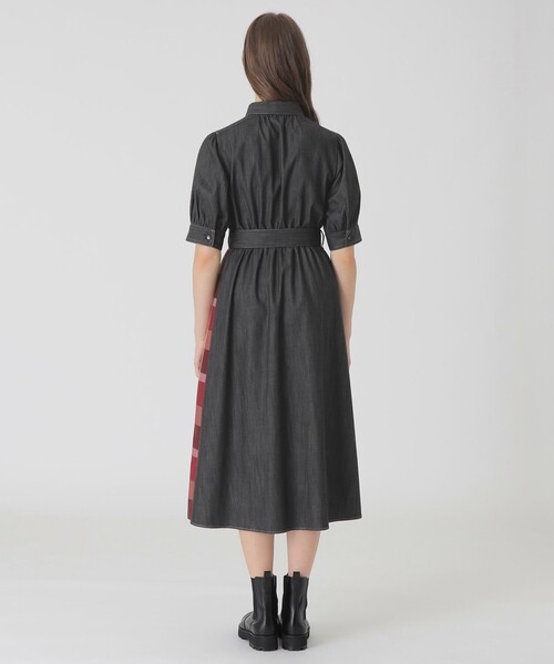 BLUE LABEL CRESTBRIDGE(ブルーレーベルクレストブリッジ)の「デニムライクパーシャルチェックドレス(ワンピース・レディース・ブラック/ダークネイビー・38/36/34)」の15枚目の写真