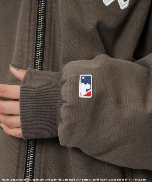 BACK TO THE FIELD(バック トゥー ザ フィールド)の「【MLB】ロゴ刺しゅうキャンバスアクティブジャケット(ブルゾン・レディース・ブラック/ベージュ/ピンク・FREE)」の14枚目の写真