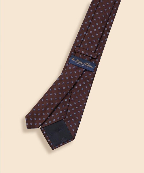 BROOKS BROTHERS(ブルックスブラザーズ)の「シルク スモールフラワー ジャカードタイ(ネクタイ・メンズ・ネイビー/バーガンディー/ブラウン・ONE SIZE)」の4枚目の写真