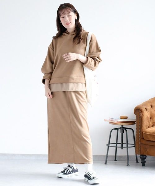 cepo（セポ）の「〈セットアイテム〉スエードタッチフーディ＆スカート セットアップ（アンサンブル・レディース・オフホワイト/グレー/キャメル・M）」の3枚目の写真