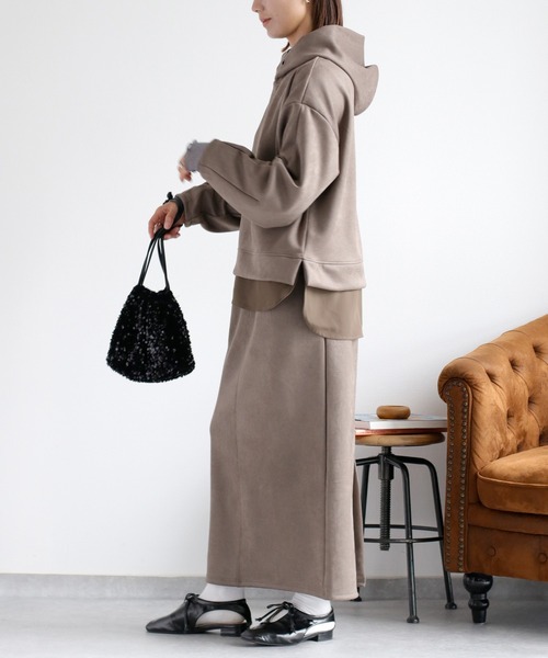 cepo（セポ）の「〈セットアイテム〉スエードタッチフーディ＆スカート セットアップ（アンサンブル・レディース・オフホワイト/グレー/キャメル・M）」の13枚目の写真
