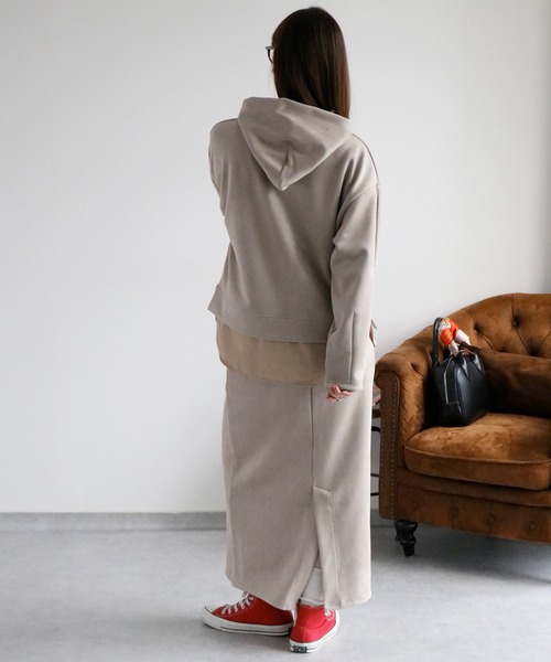 cepo（セポ）の「〈セットアイテム〉スエードタッチフーディ＆スカート セットアップ（アンサンブル・レディース・オフホワイト/グレー/キャメル・M）」の9枚目の写真