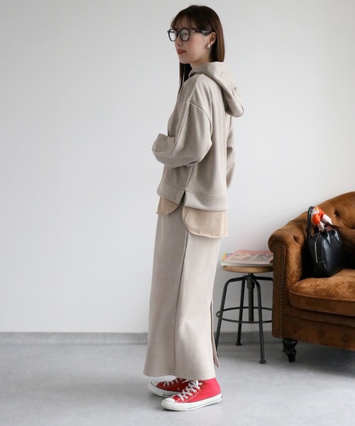 cepo（セポ）の「〈セットアイテム〉スエードタッチフーディ＆スカート セットアップ（アンサンブル・レディース・オフホワイト/グレー/キャメル・M）」の8枚目の写真