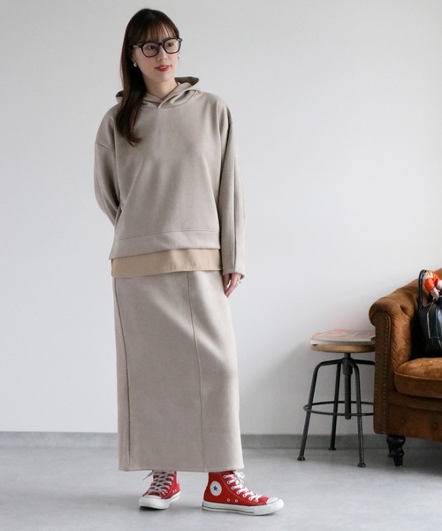 cepo（セポ）の「〈セットアイテム〉スエードタッチフーディ＆スカート セットアップ（アンサンブル・レディース・オフホワイト/グレー/キャメル・M）」の6枚目の写真