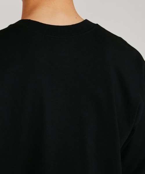 HANES(ヘインズ)の「【 綿100% 】Hanes KUROクルーネック(クロ) ロングスリーブTシャツ HM4-C201(Tシャツ/カットソー・メンズ・ブラック・S/M/L/XL)」の3枚目の写真