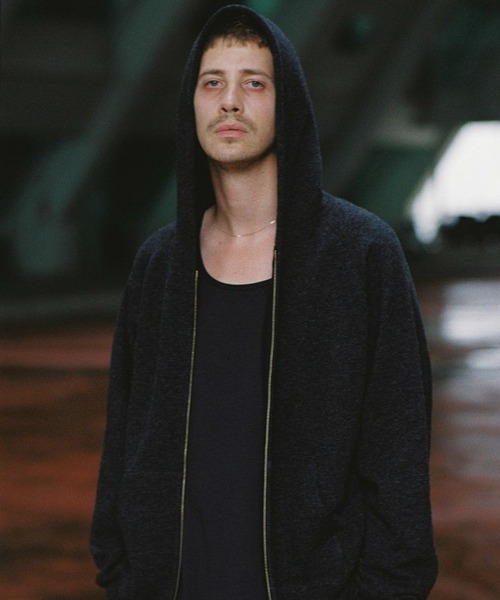 LIDNM(リドム)の「WOOL CASHMERE ZIP HOODIE(パーカー・メンズ・グレー系その他・SMALL/MEDIUM/LARGE)」の11枚目の写真