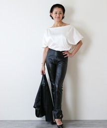 Lana821（ラナハニー）の「サテン オフショルダートップス（その他トップス）」