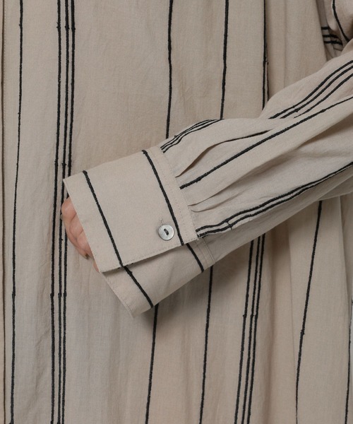 BABYLONE（バビロン）の「インドストライプワンピース（シャツワンピース・レディース・グレイッシュベージュ・フリー）」の13枚目の写真