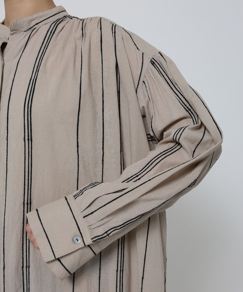 BABYLONE（バビロン）の「インドストライプワンピース（シャツワンピース・レディース・グレイッシュベージュ・フリー）」の14枚目の写真