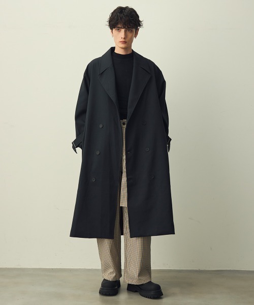 Shoowtime(ショウタイム)の「Draped over double trench coat / ドレープオーバーダブルトレンチコート(トレンチコート・メンズ・ブラック/アイボリー/グレー・X-LARGE/LARGE/MEDIUM)」の8枚目の写真