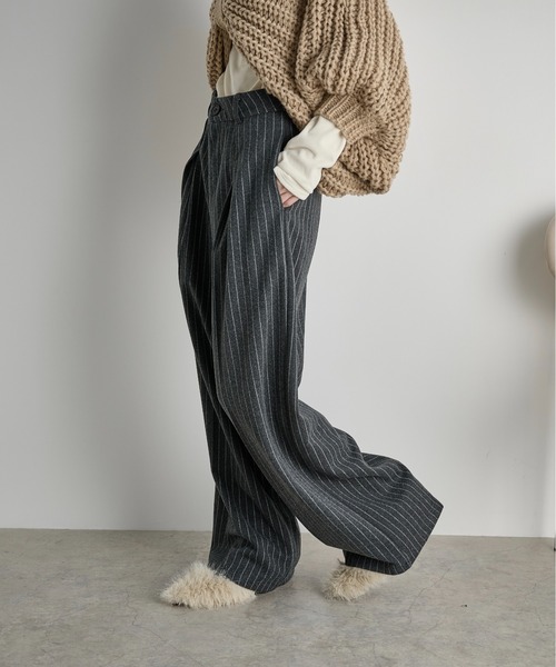 着用1回 H BEAUTY&YOUTH 25AW新作 スラックス M ストライプ スラックスご紹介です