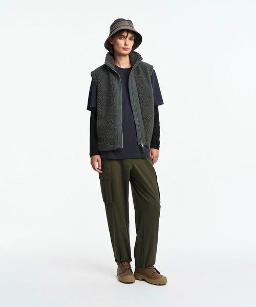 AIGLE（エーグル）の「ノースリーブフルジップボアフリースベスト（その他アウター・レディース・ブラック/グレー・34/38/36/40）」の11枚目の写真