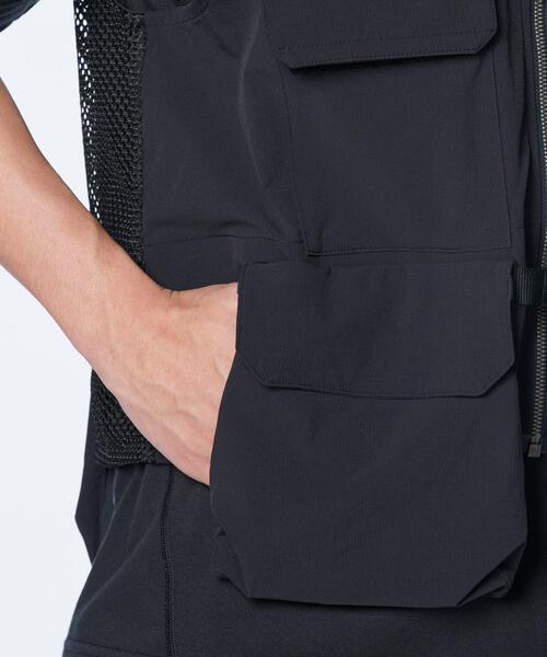 UNDER ARMOUR(アンダーアーマー)の「UAアーバン アウトドア ベスト(ライフスタイル/メンズ)(ベスト・メンズ・ブラック・M/2XL/XS/L/S/XL)」の5枚目の写真