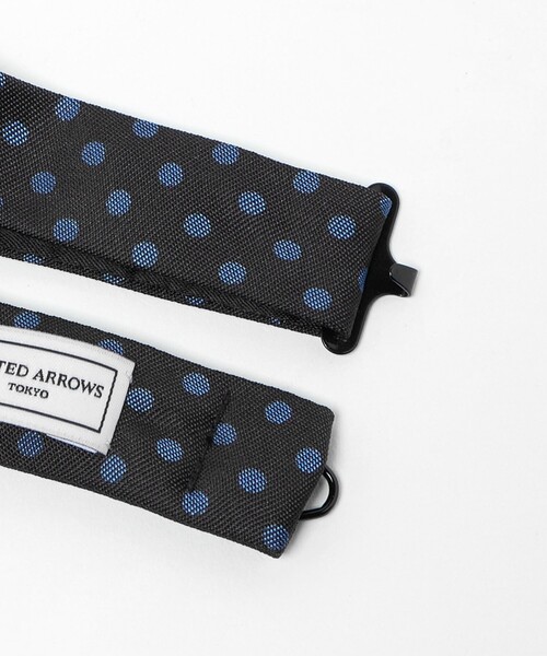 UNITED ARROWS（ユナイテッドアローズ）の「ドットプリント ボウタイ（蝶ネクタイ・メンズ・ダークグレー/ブラック・FREE）」の8枚目の写真