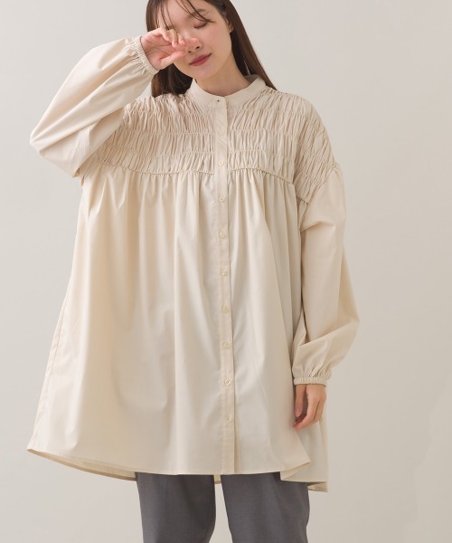 OMNES(オムネス)の「ポプリンフロントシャーリング プルオーバー チュニック 長袖シャツブラウス(シャツ/ブラウス・レディース・ブルー/ブラック/ライトベージュ/マルチ/ホワイト/ホワイト系その他・FREE)」の20枚目の写真