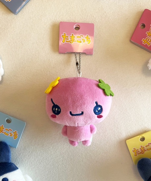 SPINNS(スピンズ)の「【nini toys/ニニトイズ】≪たまごっち≫ぬいぐるみキーホルダー/マスコット/平成女児(キーホルダー・レディース・B/G/C/D/E/F/A/H/I・ONESIZE)」の2枚目の写真