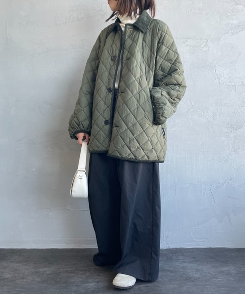 GYMPHLEX（ジムフレックス）の「[Gymphlex/ジムフレックス] キルトダウンパフスリーブミドルコート（ダウンジャケット/コート・レディース・オリーブ/ブラック・14）」の5枚目の写真