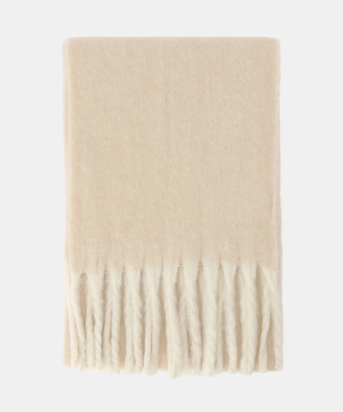 B.C STOCK（ベーセーストック）の「手洗い可 / ブークレマフラー（マフラー・レディース・チャコールグレー/ネイビー/イエロー/ホワイト/グリーン/レッド・FREE）」の2枚目の写真