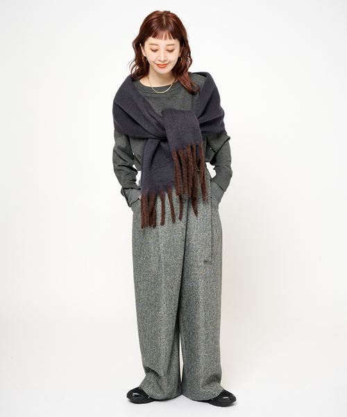 B.C STOCK（ベーセーストック）の「手洗い可 / ブークレマフラー（マフラー・レディース・チャコールグレー/ネイビー/イエロー/ホワイト/グリーン/レッド・FREE）」の10枚目の写真