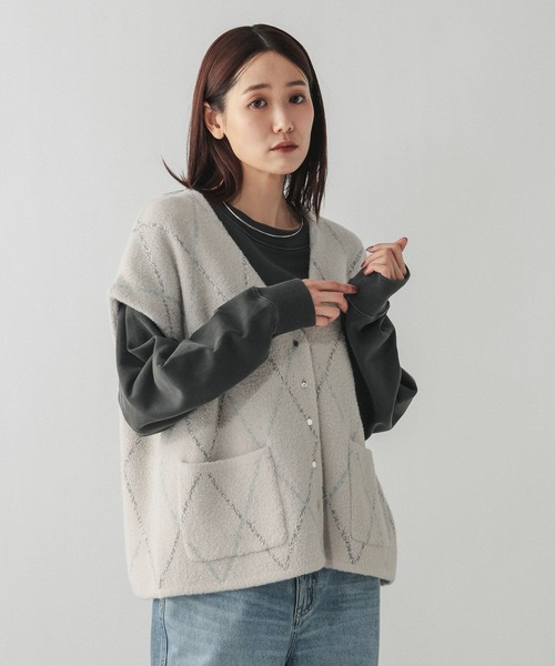 GLOBAL WORK（グローバルワーク）の「アソート柄シャギーベスト/603604（ベスト・レディース・グレー系その他/ライトグレー・MEDIUM/LARGE）」の2枚目の写真