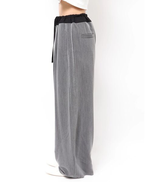 Ungrid（アングリッド）の「ウエストデザインラインパンツ（その他パンツ・レディース・ベージュ/チャコールグレー・SMALL/MEDIUM）」の18枚目の写真