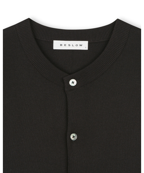 BESLOW（ビースロー）の「ファインニット ハーフスリーブカーディガン ブラウン（ニット/セーター・メンズ・その他・SMALL/LARGE/MEDIUM）」の2枚目の写真