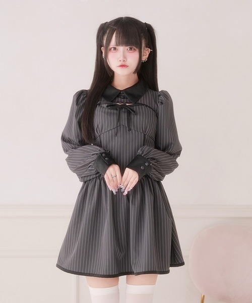 Pal elfy(パルエルフィー)の「胸開き配色ワンピース(ワンピース・レディース・ブラック/チャコールグレー・フリー)」の2枚目の写真