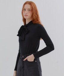 RIBBON SCARF TURTLENECK TOP_BLACK