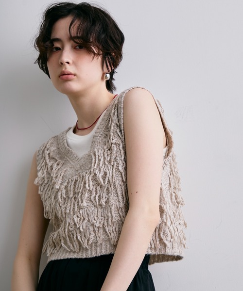 Trish(トリッシュ)の「ニットフリンジベスト(Tシャツ/カットソー・レディース・ベージュ/ブラウン・MEDIUM)」の2枚目の写真