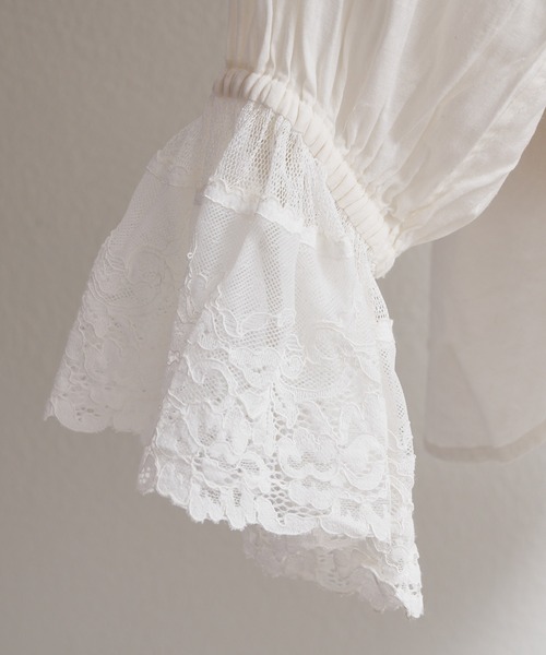 PUAL CE CIN（ピュアルセシン）の「襟袖レースプチハイネックブラウス（シャツ/ブラウス・レディース・オフホワイト/ブラック・FREE）」の3枚目の写真