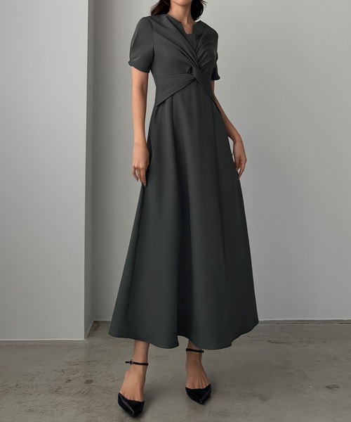Louere（ルエレ）の「ツイストデザインフレアワンピース（ワンピース・レディース・ブラック/ネイビー/チャコール・SMALL/MEDIUM/LARGE/X-LARGE）」の3枚目の写真