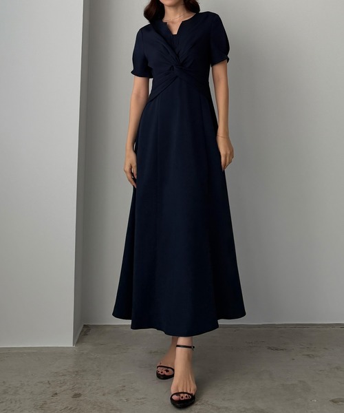 Louere（ルエレ）の「ツイストデザインフレアワンピース（ワンピース・レディース・ブラック/ネイビー/チャコール・SMALL/MEDIUM/LARGE/X-LARGE）」の15枚目の写真