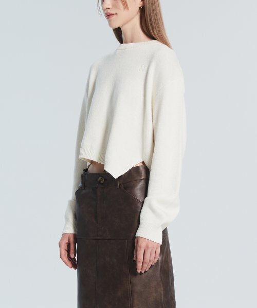 RACLEUR（ラクレール）の「RA アンバランス クロップニット [アイボリー]（ニット/セーター・レディース・その他・SMALL/MEDIUM）」の4枚目の写真