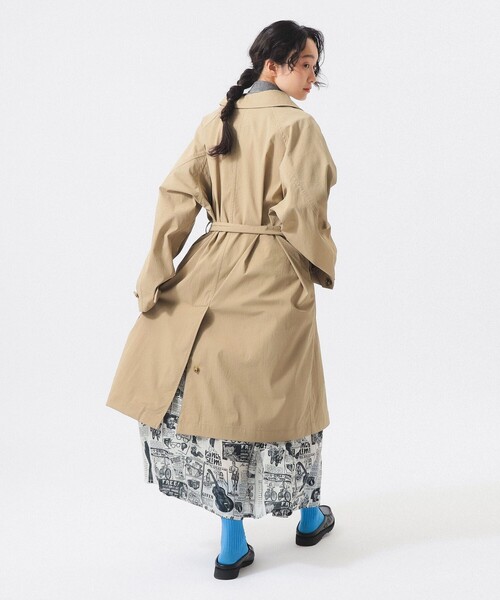 BEAMS BOY（ビームスボーイ）の「ソロテックス バルマカンコート（ステンカラーコート・レディース・ベージュ/ネイビー・1/2）」の4枚目の写真