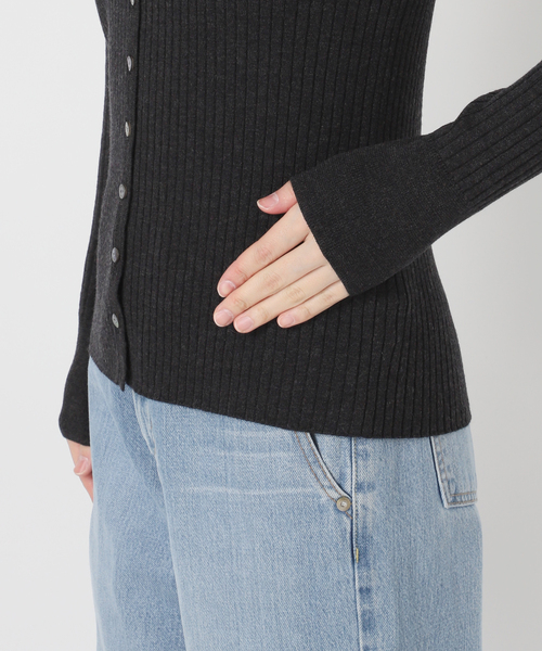 IENA（イエナ）の「EXメリノリブ ポロ襟カーディガン（カーディガン/ボレロ・レディース・ピンク/ブラック系その他/グレー・FREE）」の20枚目の写真