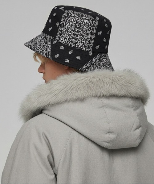 VIBGYOR（ヴィブジョー）の「【IZU】 ペイズリーバンダナバケットハット（ハット・メンズ・ブラック/ホワイト・FREE）」の14枚目の写真