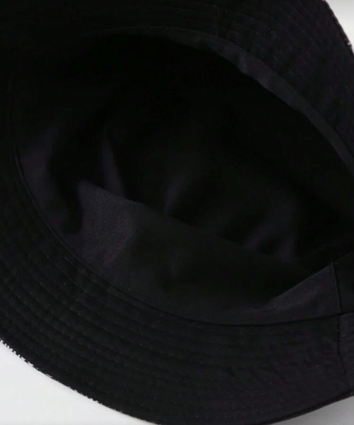 VIBGYOR（ヴィブジョー）の「【IZU】 ペイズリーバンダナバケットハット（ハット・メンズ・ブラック/ホワイト・FREE）」の5枚目の写真