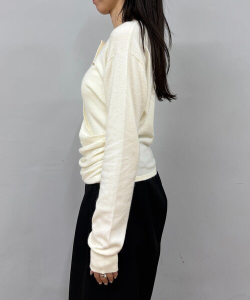 CAPRICIEUX LE'MAGE（カプリシューレマージュ）の「カーディガン風アシメニット（ニット/セーター・レディース・ベージュ/オフホワイト/チャコールグレー・FREE）」の13枚目の写真