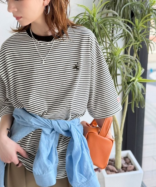 Java(ジャバ)の「《JaVaジャバコラボ》着回し自在で日常に馴染む♪ 胸刺繍マルチボーダーアソートTシャツ(Tシャツ/カットソー・レディース・ブラウン/ブラック/ブルー・LARGE/MEDIUM/SMALL/X-LARGE)」の12枚目の写真