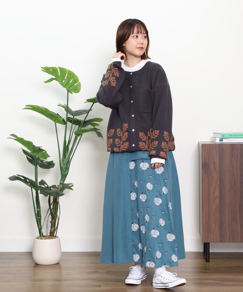 Emago(イマゴ)の「EMAGO フルーツ刺繍スカート(スカート・レディース・スミクロ/ブルー/グレー・FREE)」の19枚目の写真