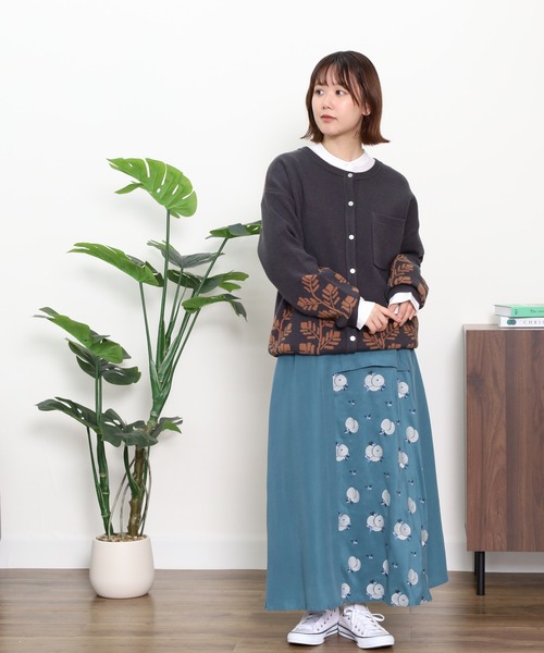 Emago(イマゴ)の「EMAGO フルーツ刺繍スカート(スカート・レディース・スミクロ/ブルー/グレー・FREE)」の20枚目の写真