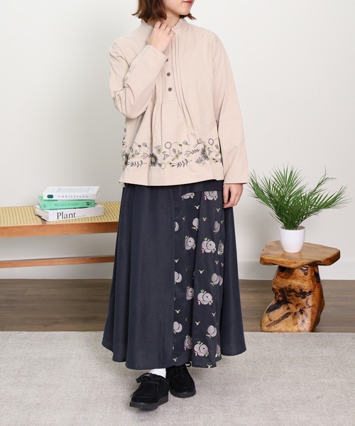Emago(イマゴ)の「EMAGO フルーツ刺繍スカート(スカート・レディース・スミクロ/ブルー/グレー・FREE)」の13枚目の写真