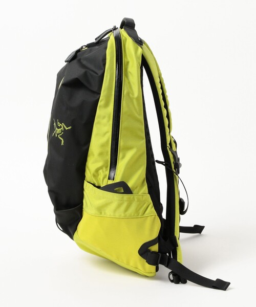 ARC'TERYX（アークテリクス）の「ARC’TERYX / Arro 16 Backpack（バックパック/リュック・メンズ・グリーン系その他3/グリーン系その他5・ONE SIZE）」の3枚目の写真
