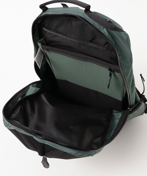 ARC'TERYX（アークテリクス）の「ARC’TERYX / Arro 16 Backpack（バックパック/リュック・メンズ・グリーン系その他3/グリーン系その他5・ONE SIZE）」の9枚目の写真