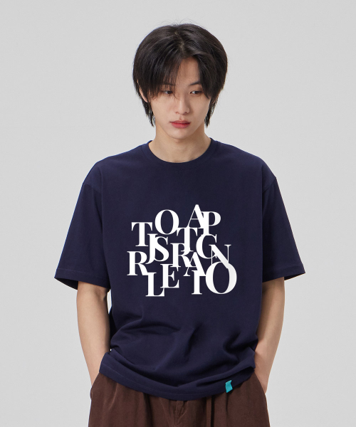ASTRAL PROJECTION（アストラルプロジェクション）の「[ビッグロゴ]コットンルージュフィット半袖Tシャツ_スペースネイビー（Tシャツ/カットソー・メンズ・その他・M/L/XL/XXL）」の2枚目の写真